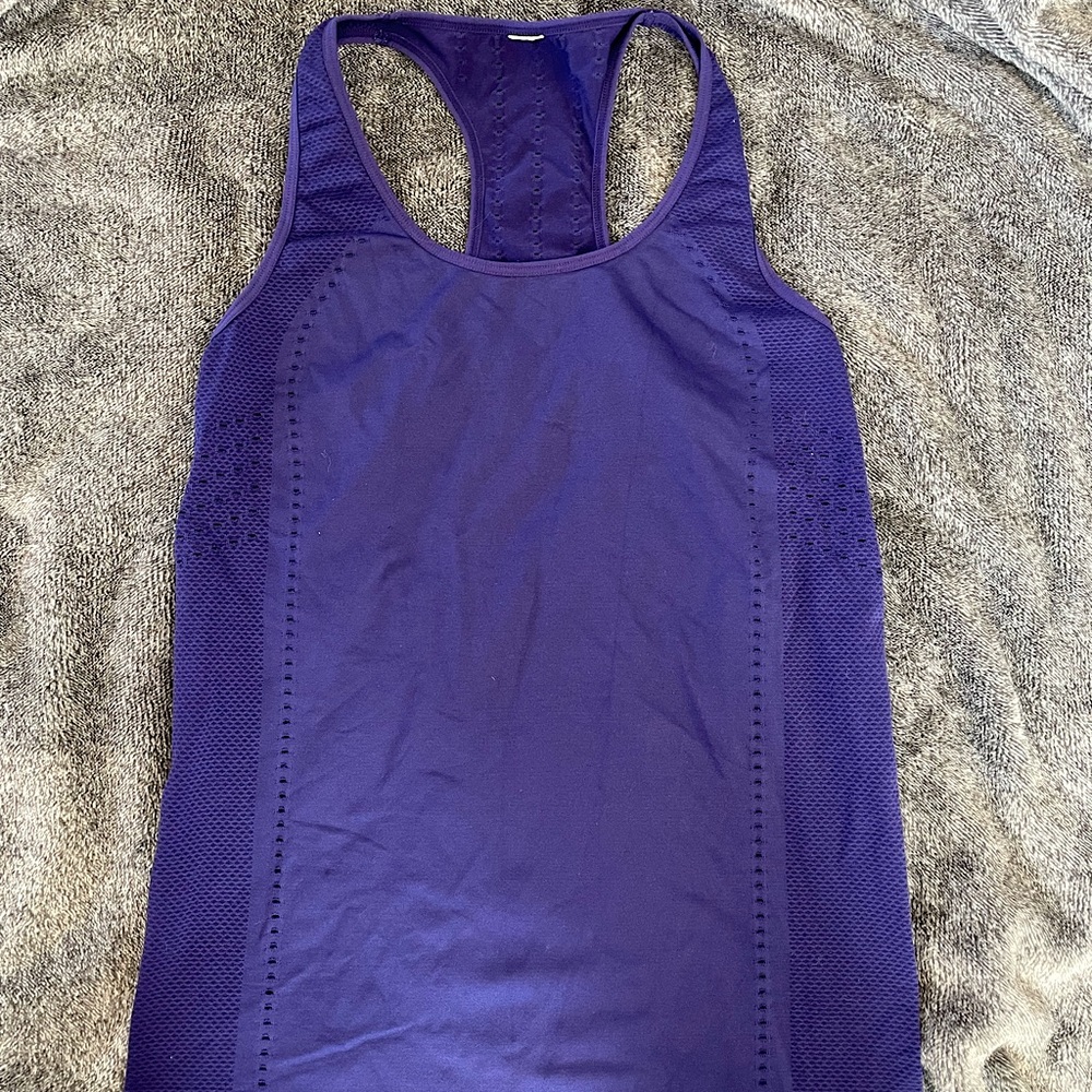 Small purple Fabletics top